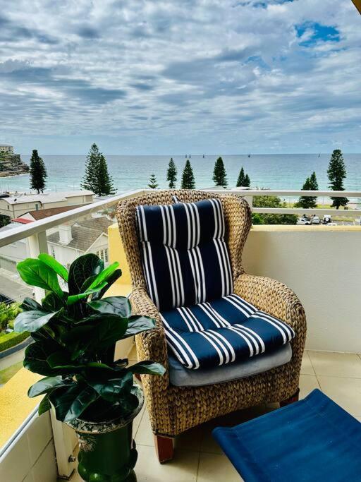 SeaDreams Beachfront Manly - Bed and Breakfast Monal