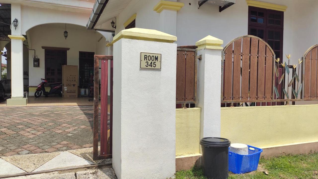 Room 345 - B&B Kota Bharu