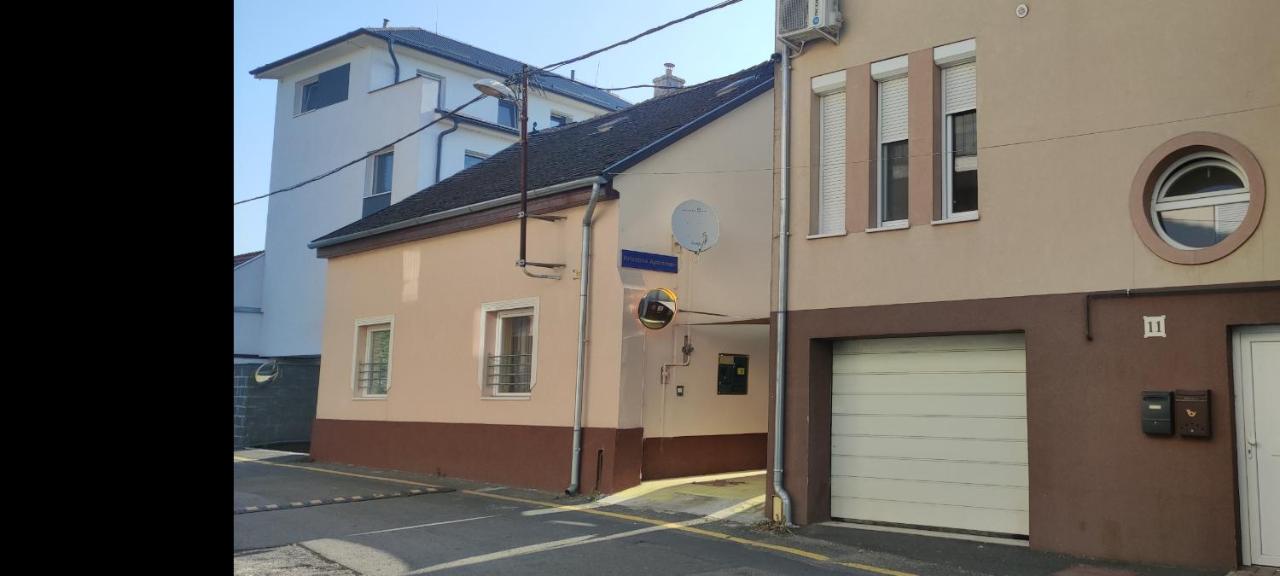 Krisztina Apartman - Chambres d’hôtes