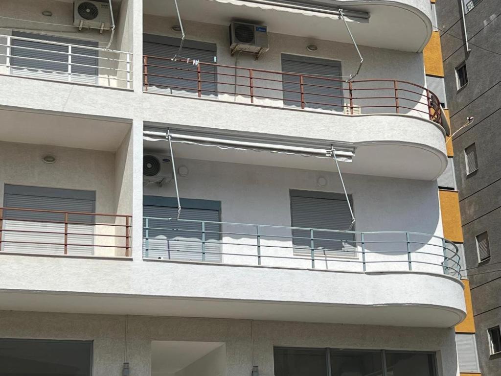 Mango Beach Apartment in Sarandë - B&B
