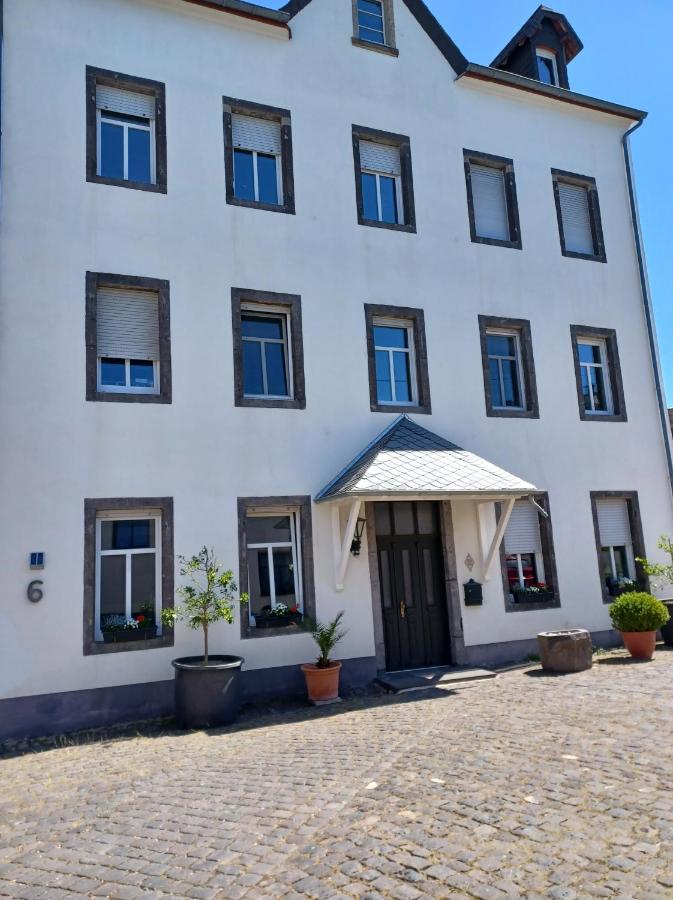 B&B Münstermaifeld - Gästehaus Frevel - Bed and Breakfast Münstermaifeld