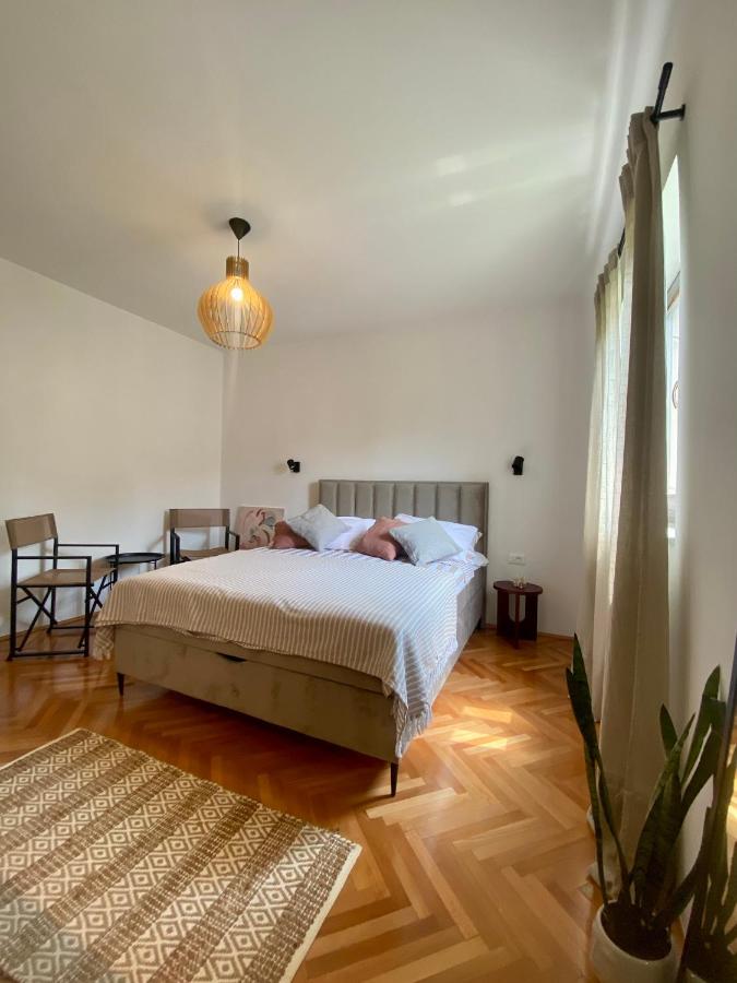 Doppelzimmer mit Gartenblick
