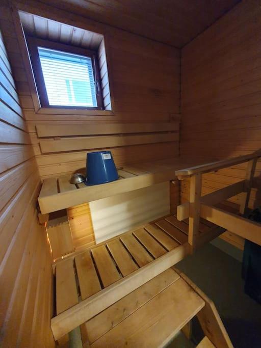 Rovaniemi Ruokasenkatu apt - Wi-Fi - Sauna - Free Parking - B&B