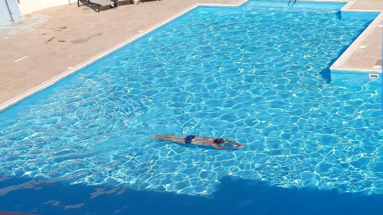 Spacious contemporary apartment - B&B Pissoúri