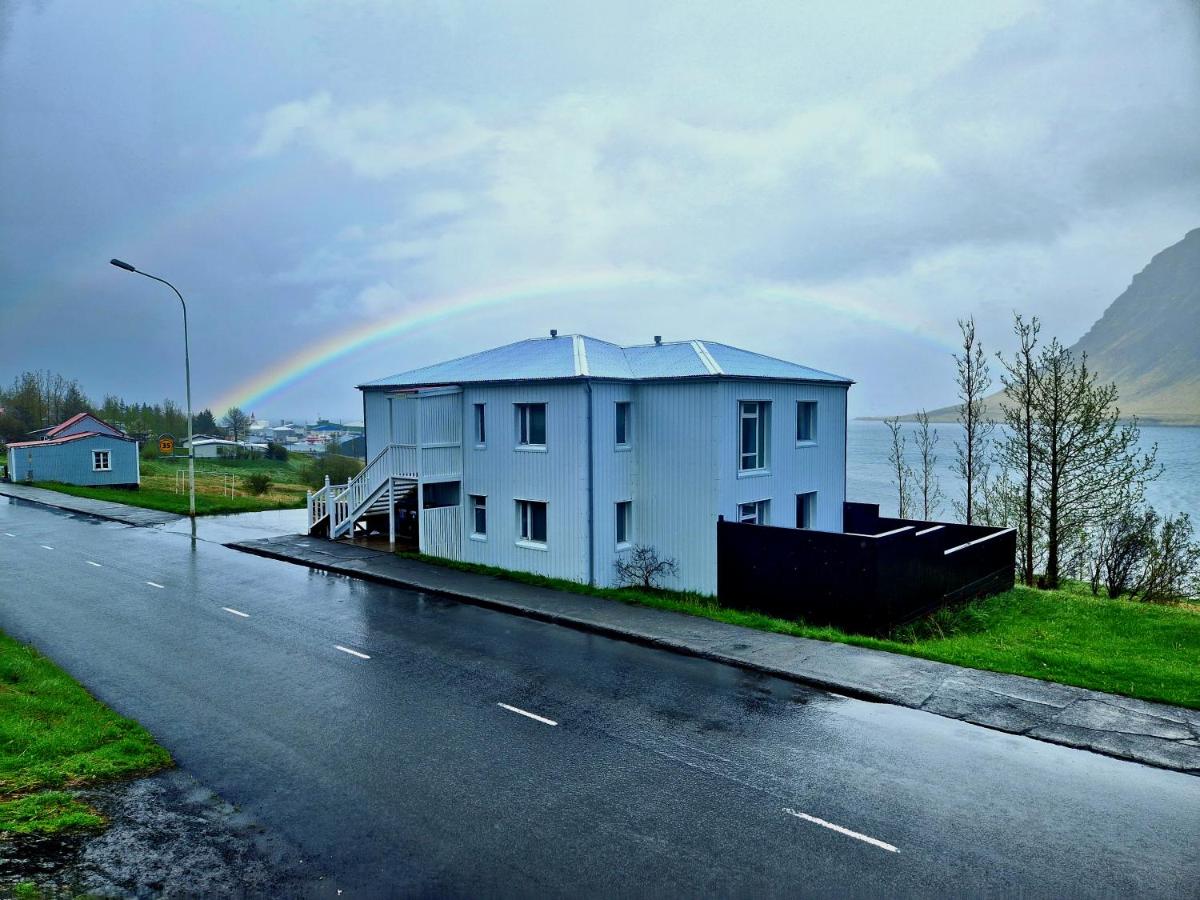 Sólgarður Guesthouse - Bed and Breakfast