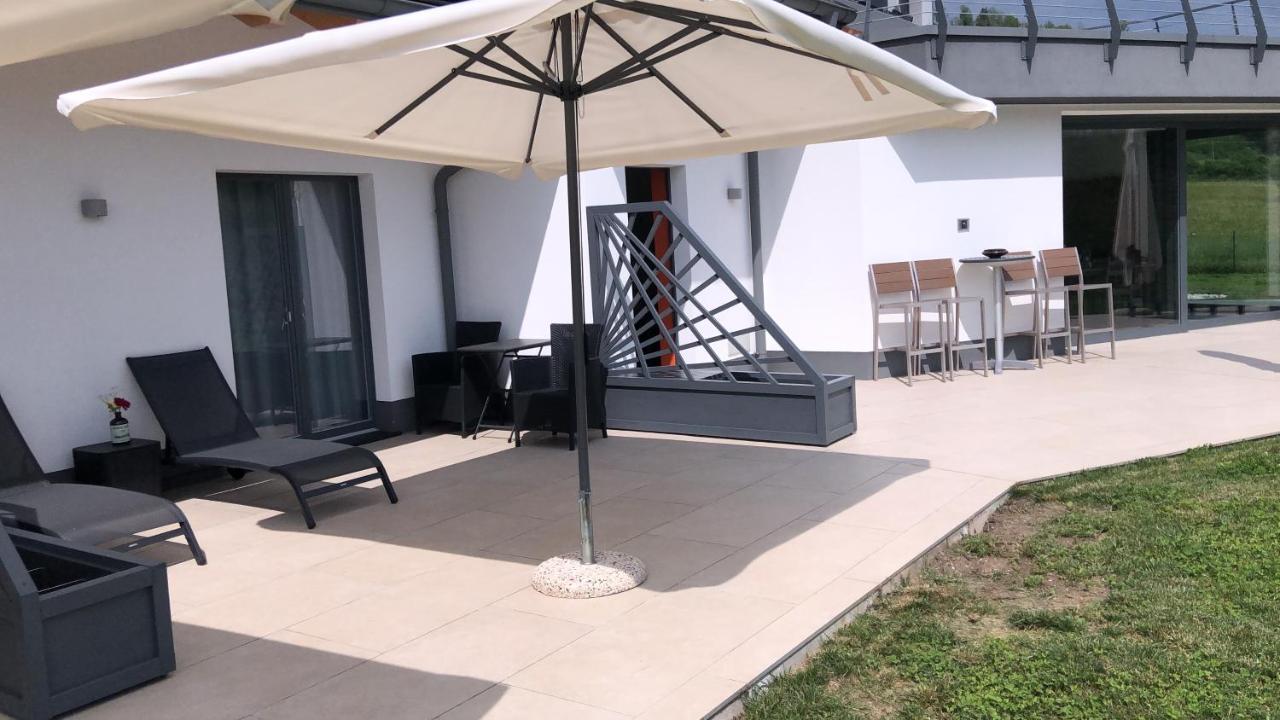 Queen Room with Garden View