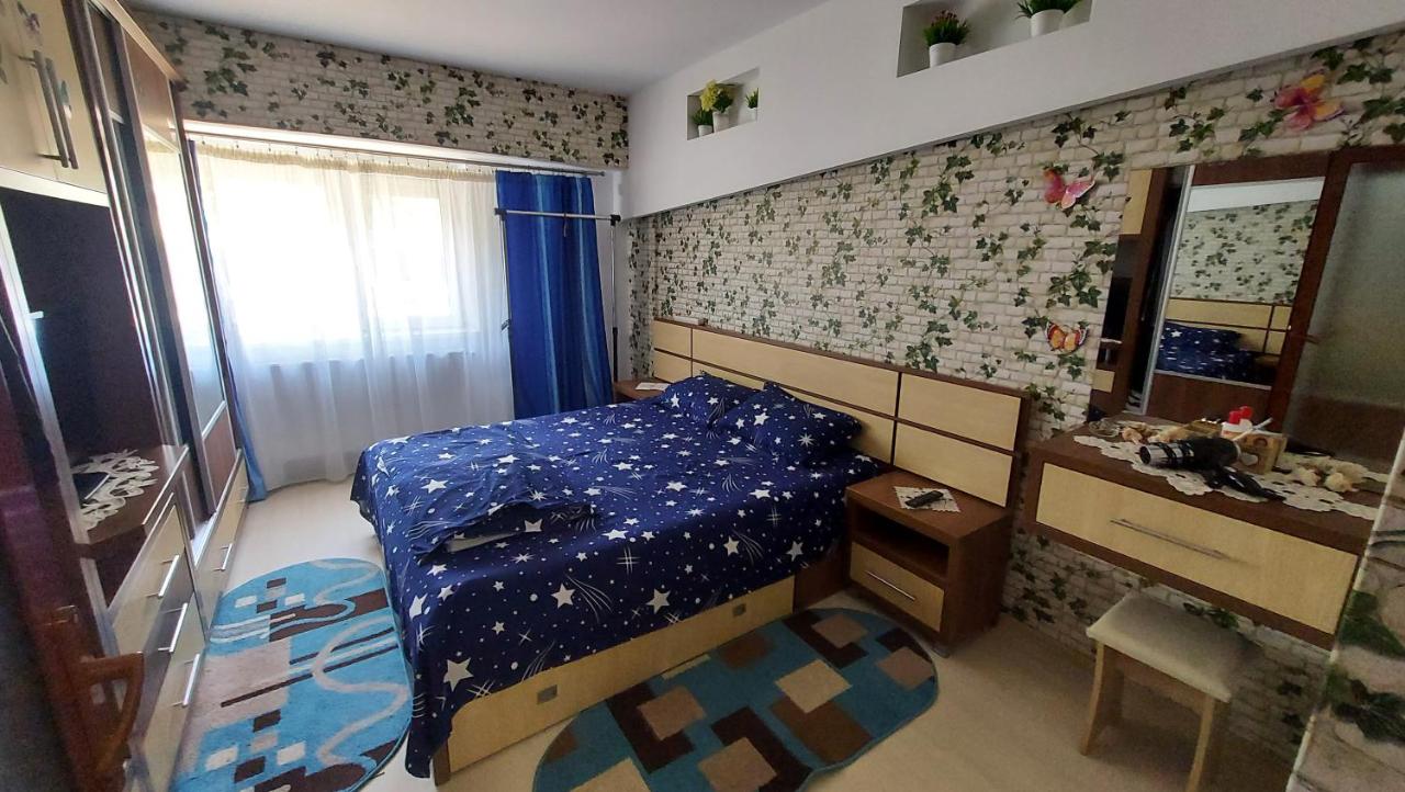 Apartament 2 camere Mangalia parter - B&B