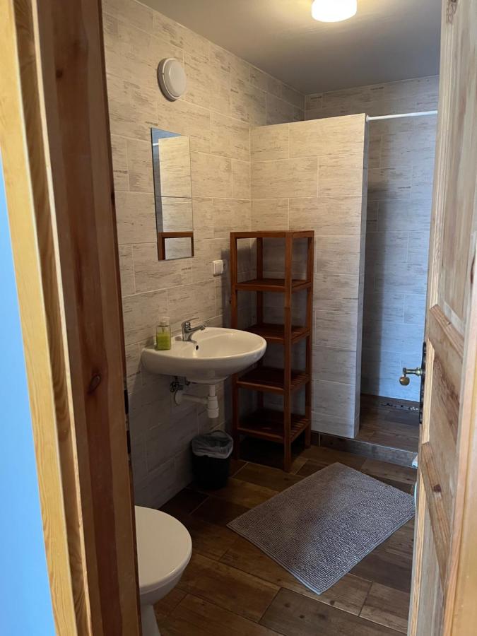 Double Room with Private Bathroom and Extra Bed
