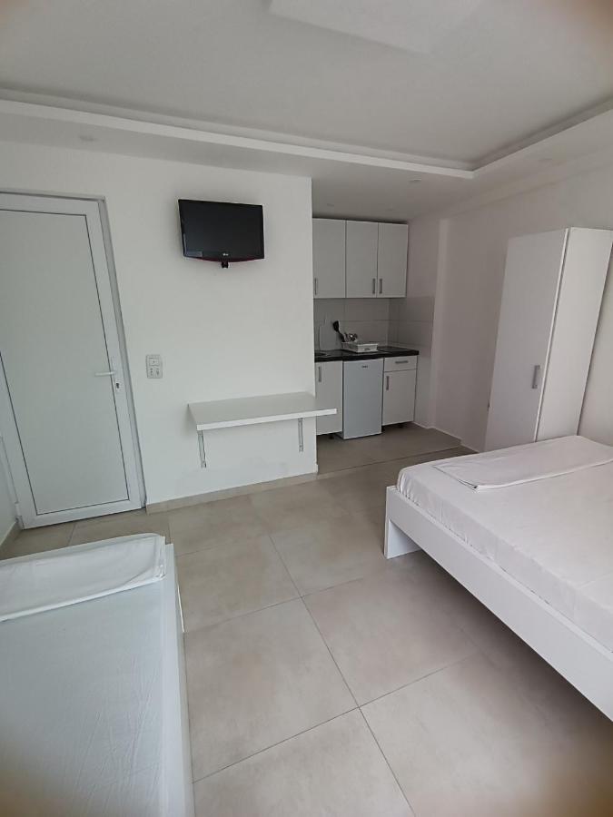 Softic apartments 1 - B&B Dulcigno