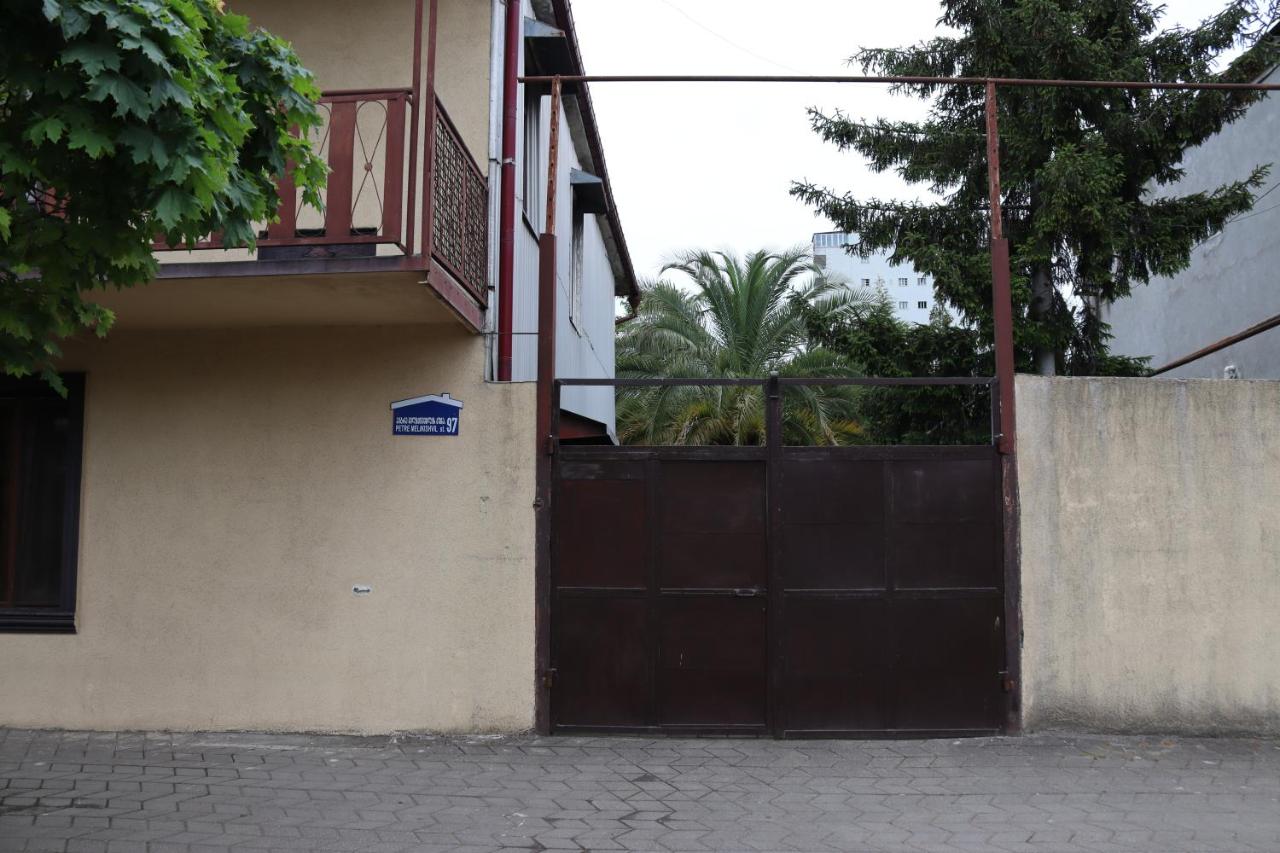 Guesthouse in Batumi 97 - B&B