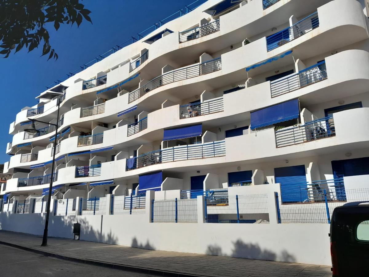 Apto. Gran Terraza Playa a 200mts. Ideal familias - Chambres d’hôtes Benalmádena