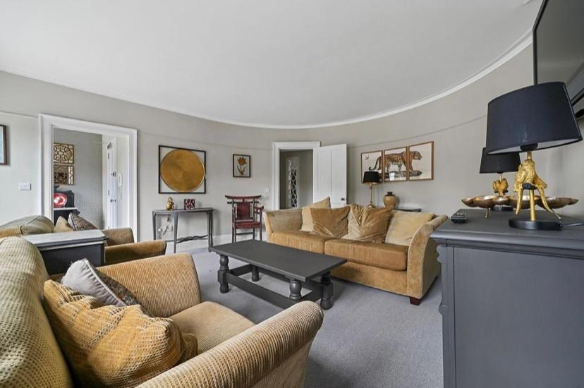 119 Northgate st - Delightful one bedroom apartment with fantastic living space - B&B Bury St Edmunds
