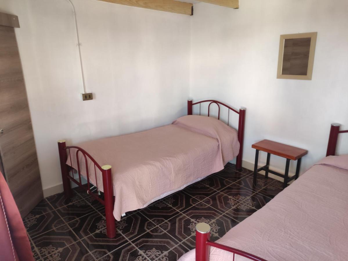 Chambre Double avec Salle de Bains Commune