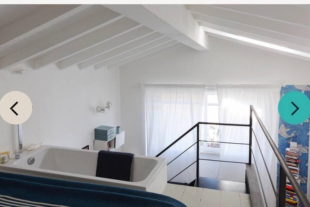 Loft due livelli di design pubblicato su riviste architettura con due posti auto - Chambres d’hôtes