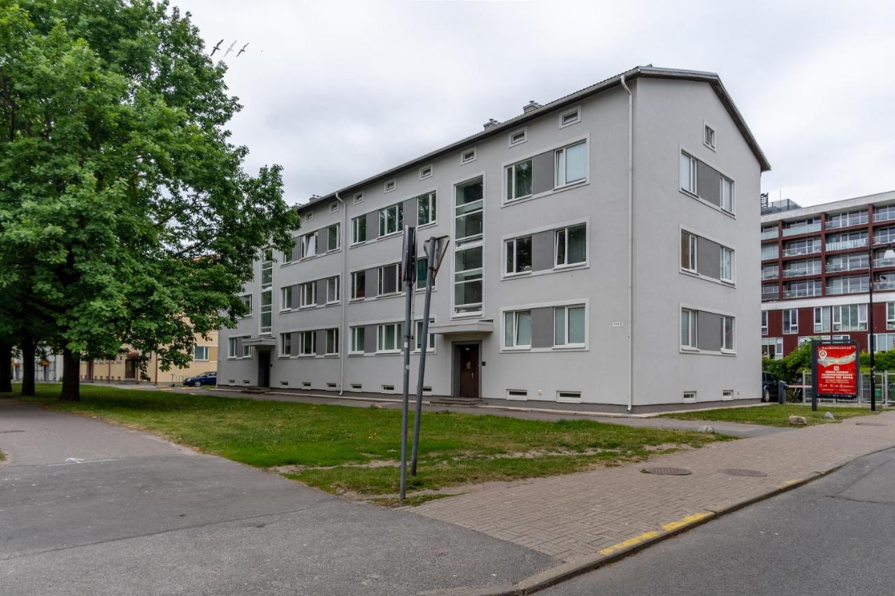 Studio in the heart of Pärnu, free parking! - B&B