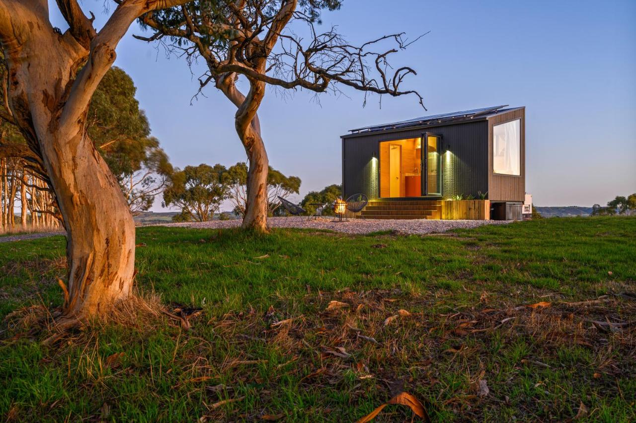 Sellicks Hill Eco Cabin - C21 SouthCoast Holidays - B&B