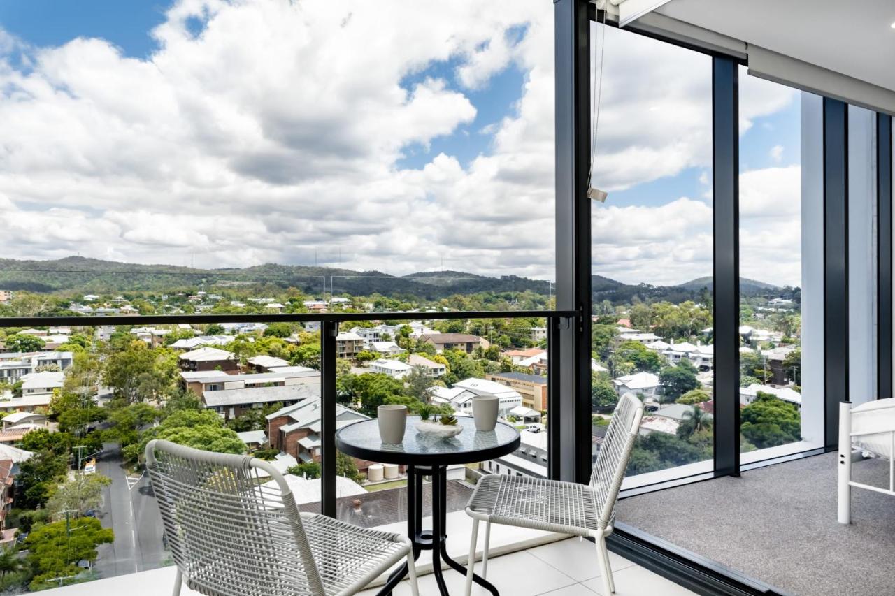 B&B Brisbane - Brandnew Spacious and Stunning 1bed Apartment - Bed and Breakfast Brisbane