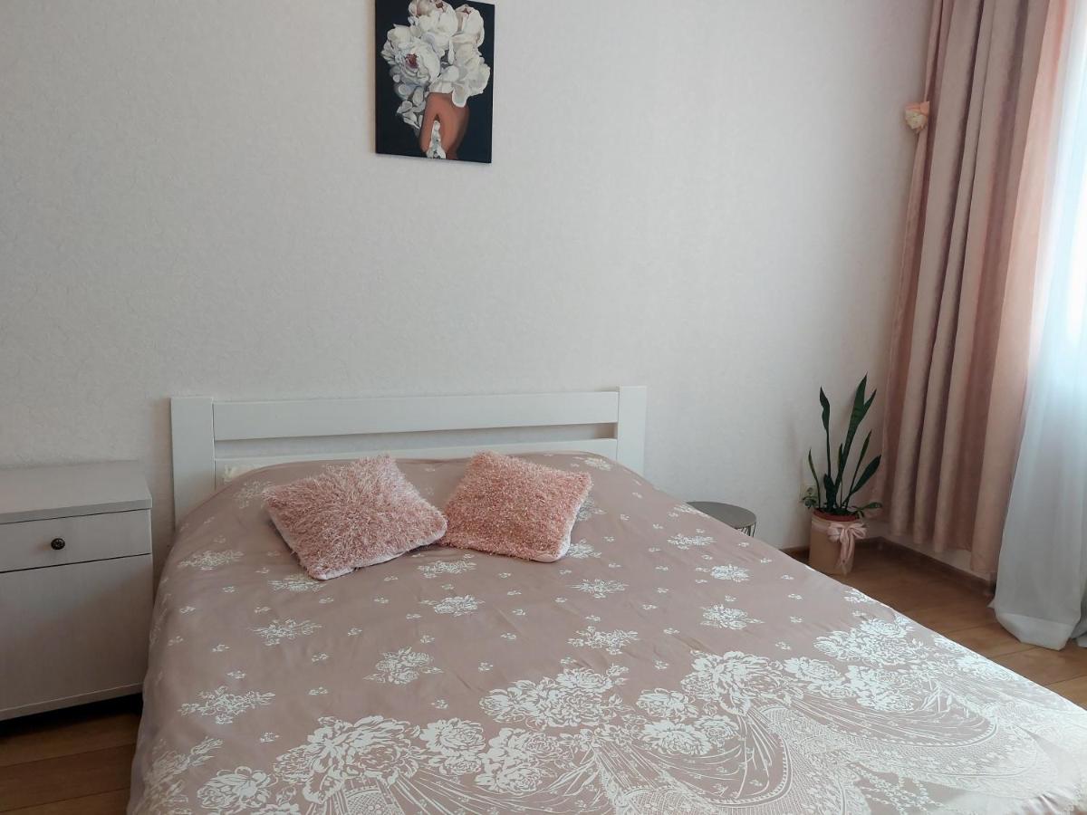 B&B Loutsk - Новобуд ЖК "Яровиця" - Bed and Breakfast Loutsk