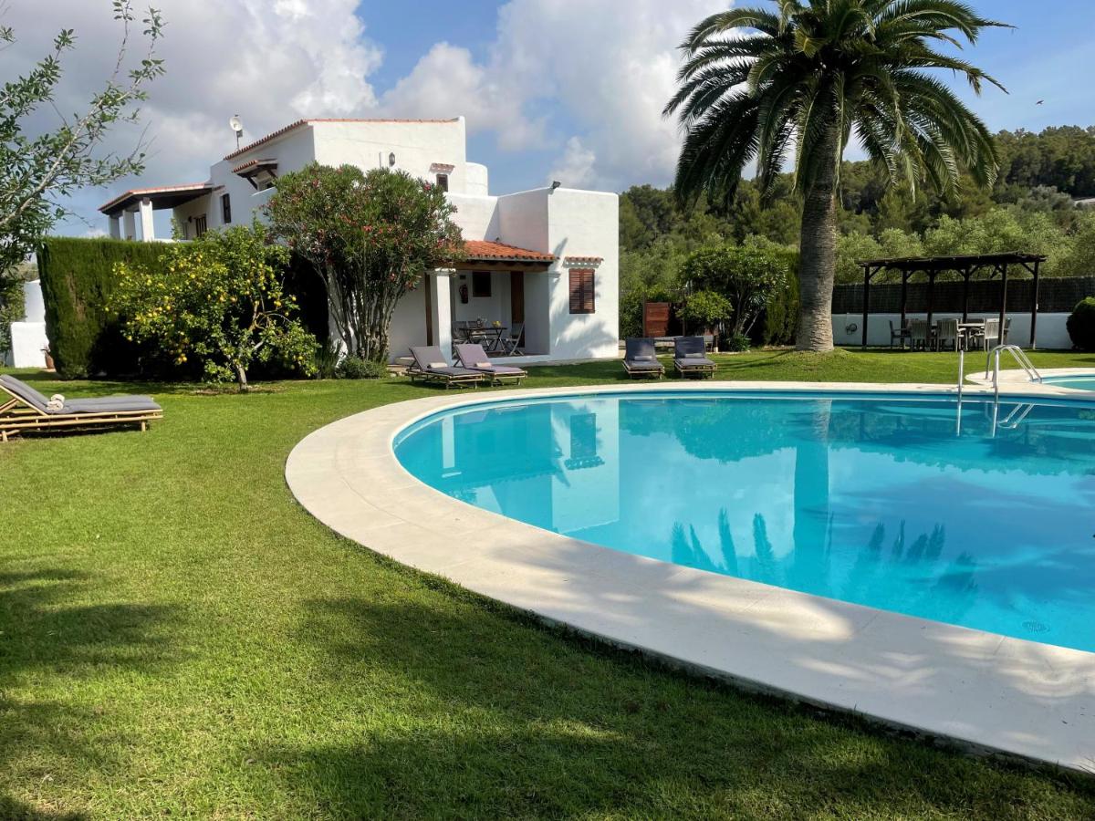 B&B Santa Gertrudis de Fruitera - Authentic Villa with amazing pool - Bed and Breakfast Santa Gertrudis de Fruitera