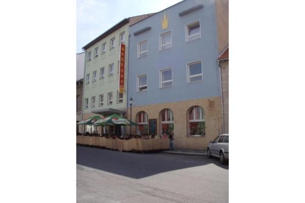 B&B Roudnice nad Labem - Hotel Koruna - Bed and Breakfast Roudnice nad Labem