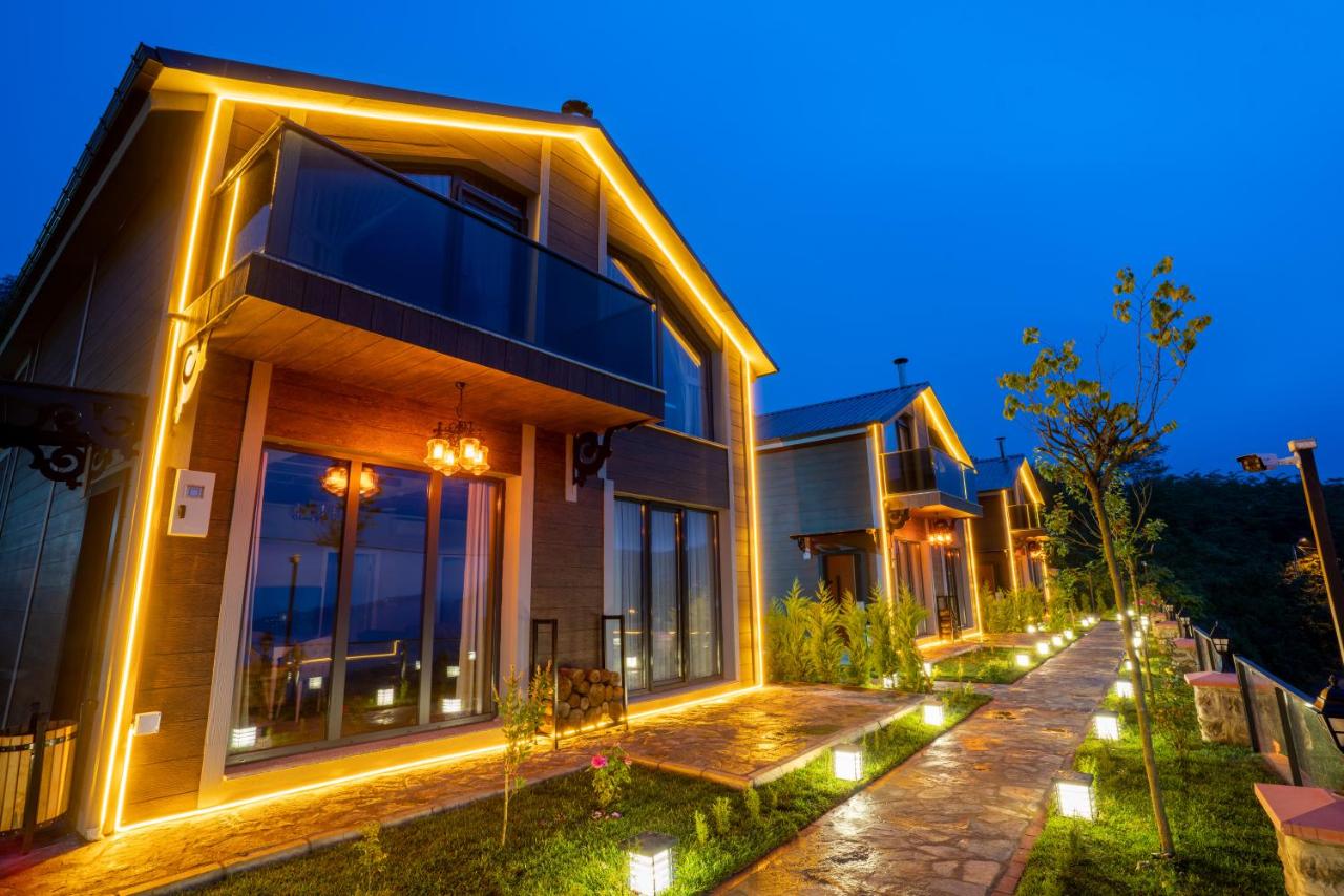Deluxe Bungalow with Garden View