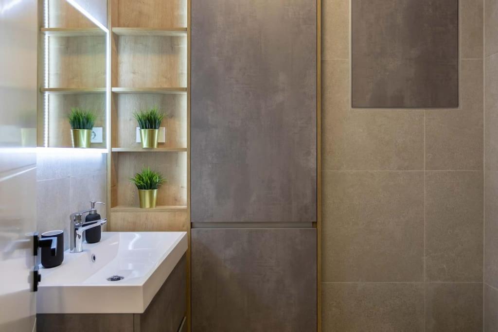 Flat4us#cozy#freeparking#5people - Ferienwohnung Zagreb