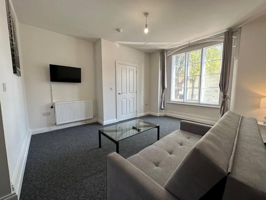 B&B Newark on Trent - 1 Bed Central Newark Flat 1st Floor - Bed and Breakfast Newark on Trent