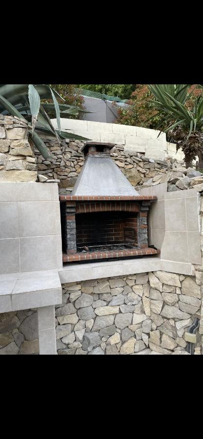 Magnifique Haut de Villa piscine et BBQ proche Cassis, La Ciotat, Circuit Castellet - Chambres d’hôtes
