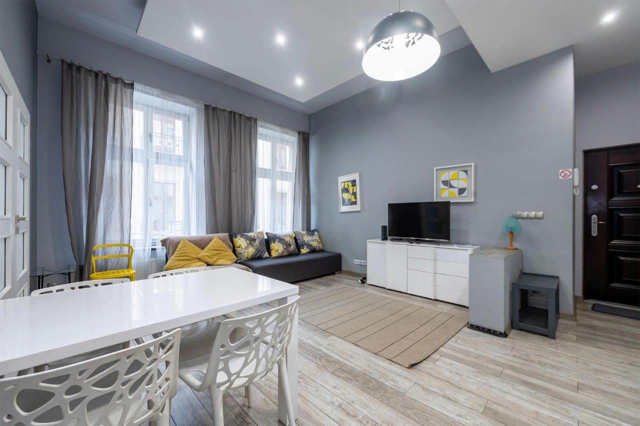 The Essence of Łodz (2)Stylish&Charming&Central - B&B Łódź