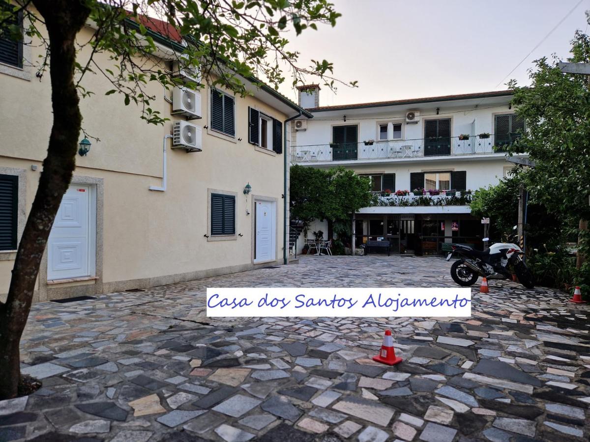 Casa Dos Santos Alojamento - Guest House - B&B