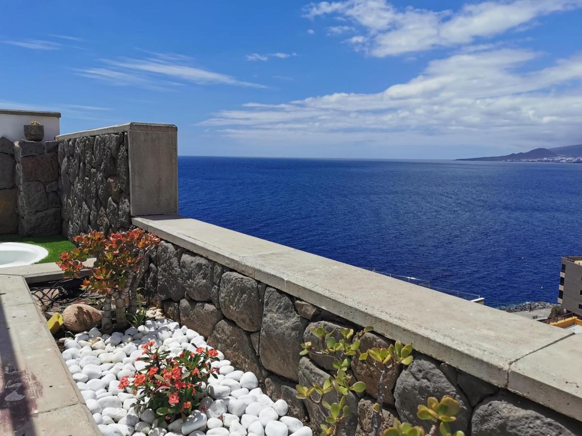 Apartamento con Vistas al mar y jacuzzi privado - B&B