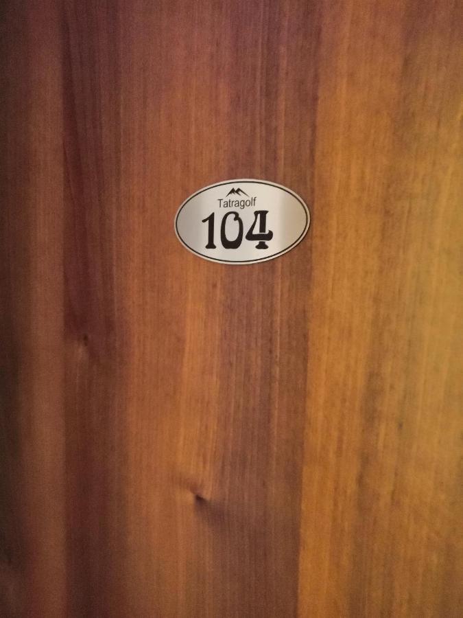 Sunny Apartment with Terrace Tatragolf H104 - Chambres d’hôtes