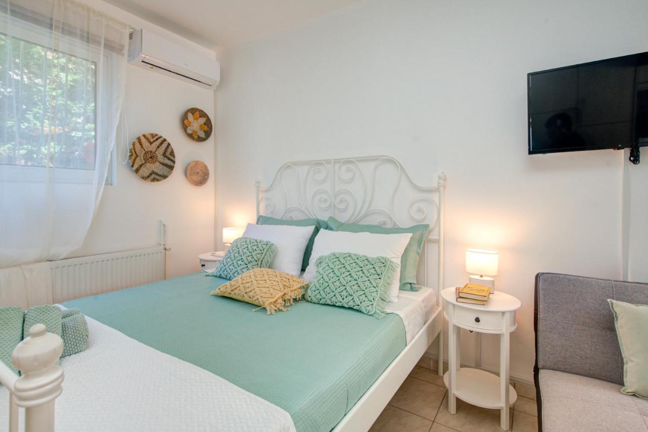 Semeli House In Diakopto, close to Beach & Odontotos - Chambres d'hôtes Diakoptó