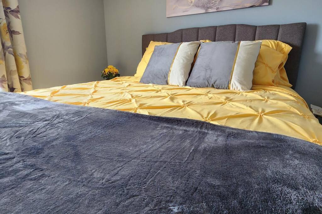 Family Ties Vacation Home - Rossy House - B&B Twillingate