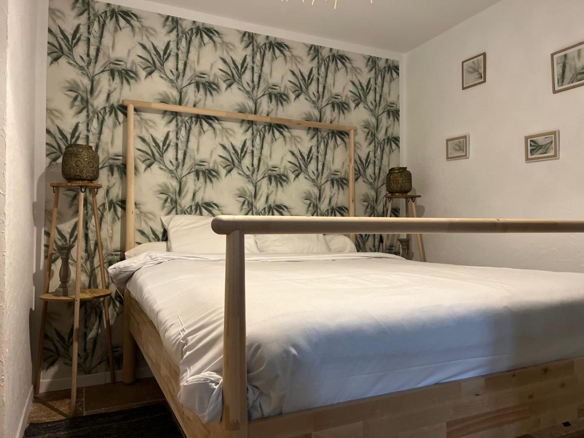 Chambre Double Deluxe (1 Adulte + 2 Enfants)