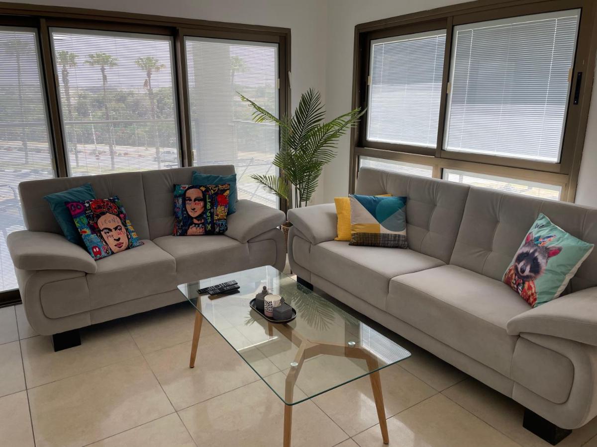 Unique beach apartment - B&B