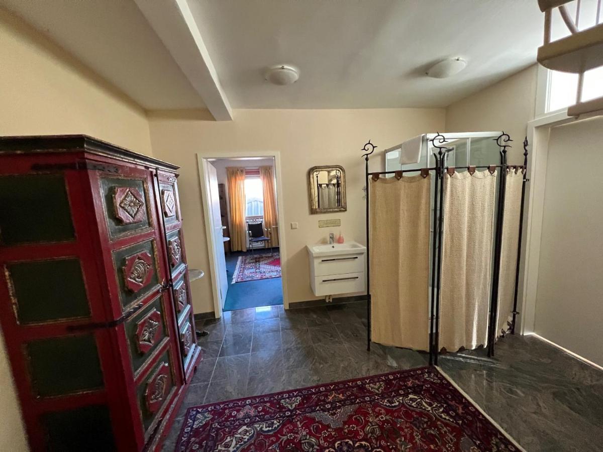 Deluxe Double Studio