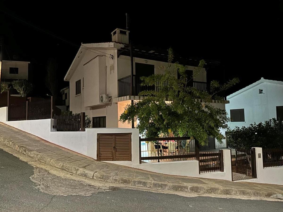 Seaclusion Vacation Villa - B&B Pomos