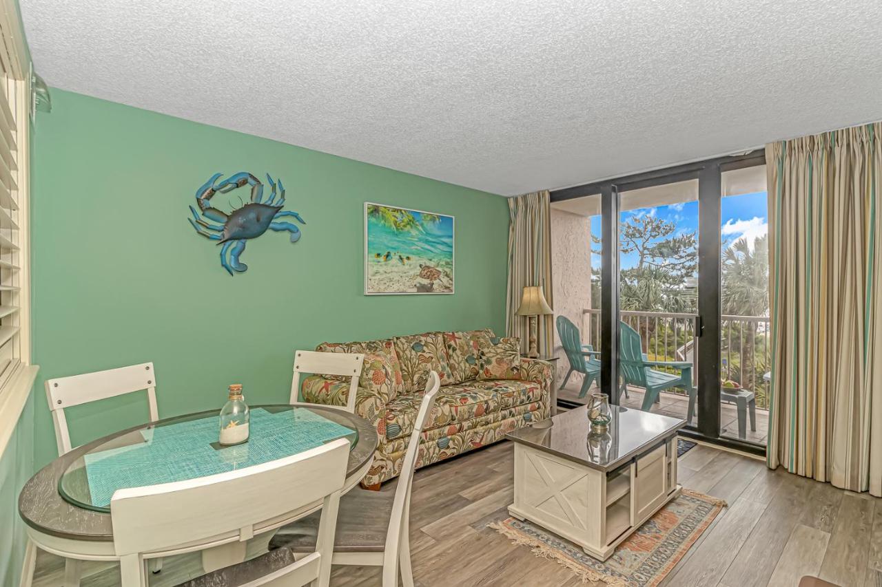 Beach Colony Resort Unit 208, Beautiful Oceanfront Condo, 1 bedroom, 1 bath Perfect for 6 - Ferienwohnung Myrtle Beach