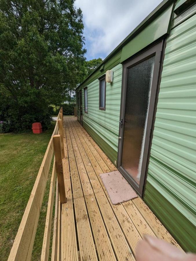 55 Glenfinart Caravan Park - B&B