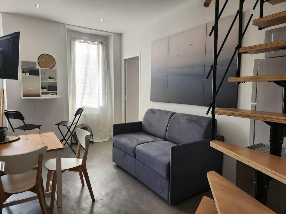 B&B Marseille - Le panier de papet,central, proche plage catalan,tres calme,vue - Bed and Breakfast Marseille