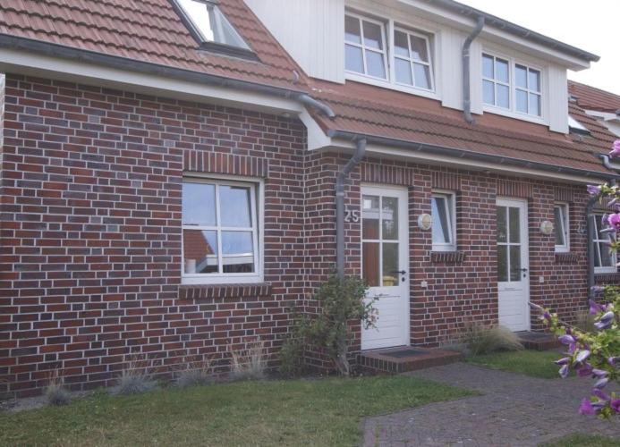B&B Wangerooge - Sonnenstern - Sonnenverwöhnte Familienwohnung mit Balkon - Bed and Breakfast Wangerooge