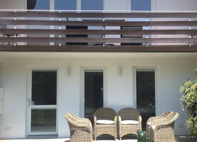 Robby 7 - Hundefreundliche Terrassenwohnung mit eigenem Garten - B&B