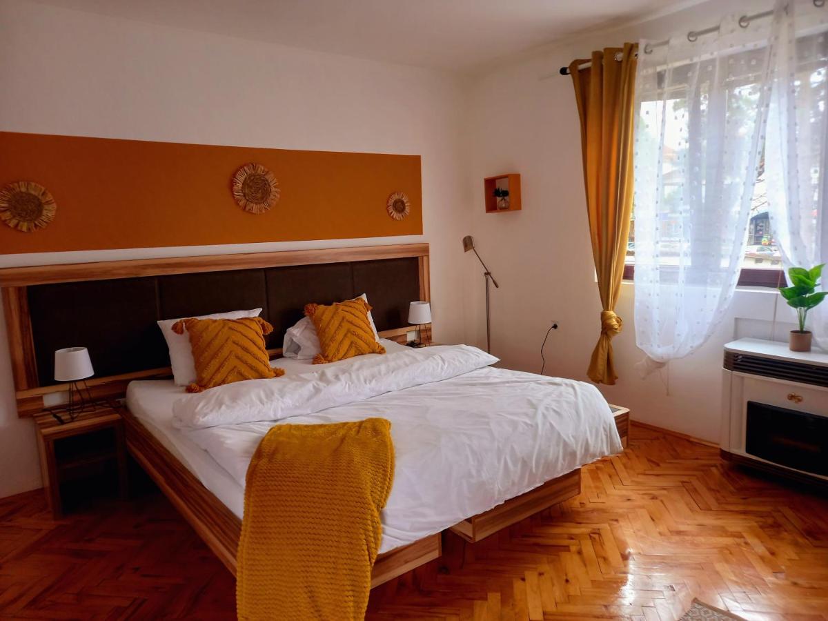 B&B Stari Banovci - Prenociste Biki - Bed and Breakfast Stari Banovci