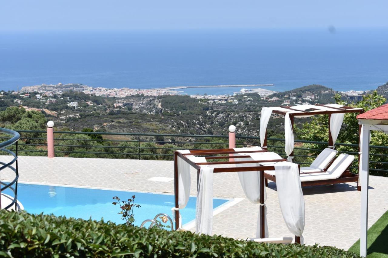 B&B Somatás - Superb villa,with amazing seaviews & huge pool! - Bed and Breakfast Somatás