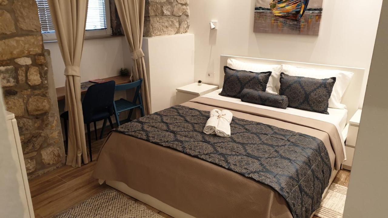 Habitación con cama grande 