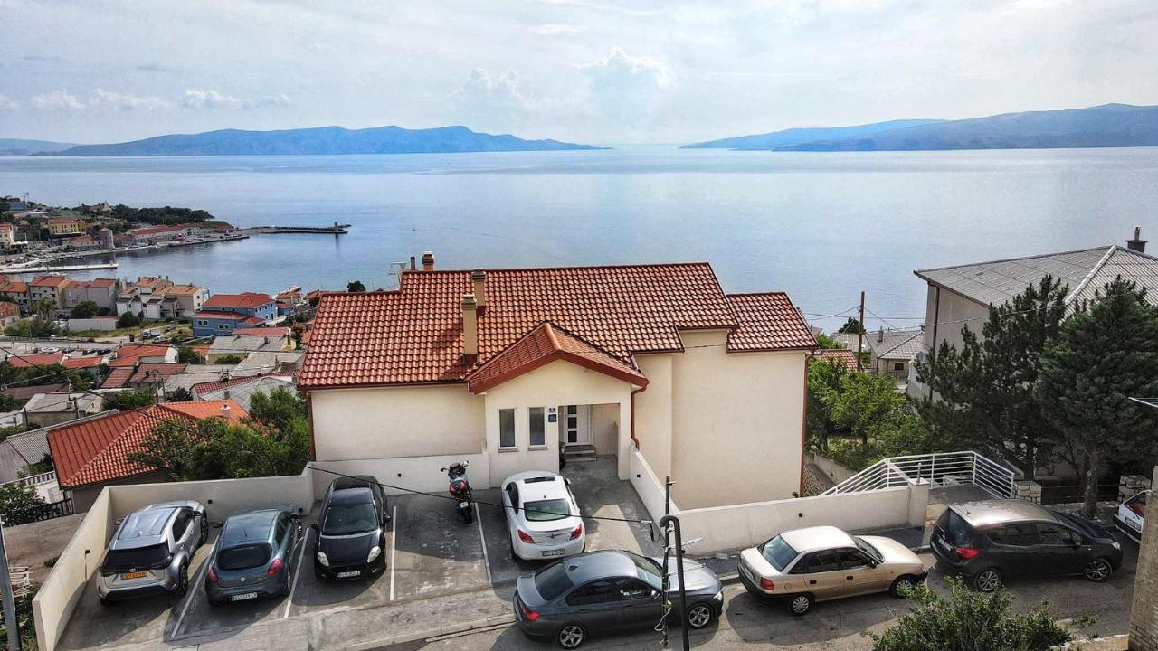 Apartments Antonio - Bed and Breakfast Senj