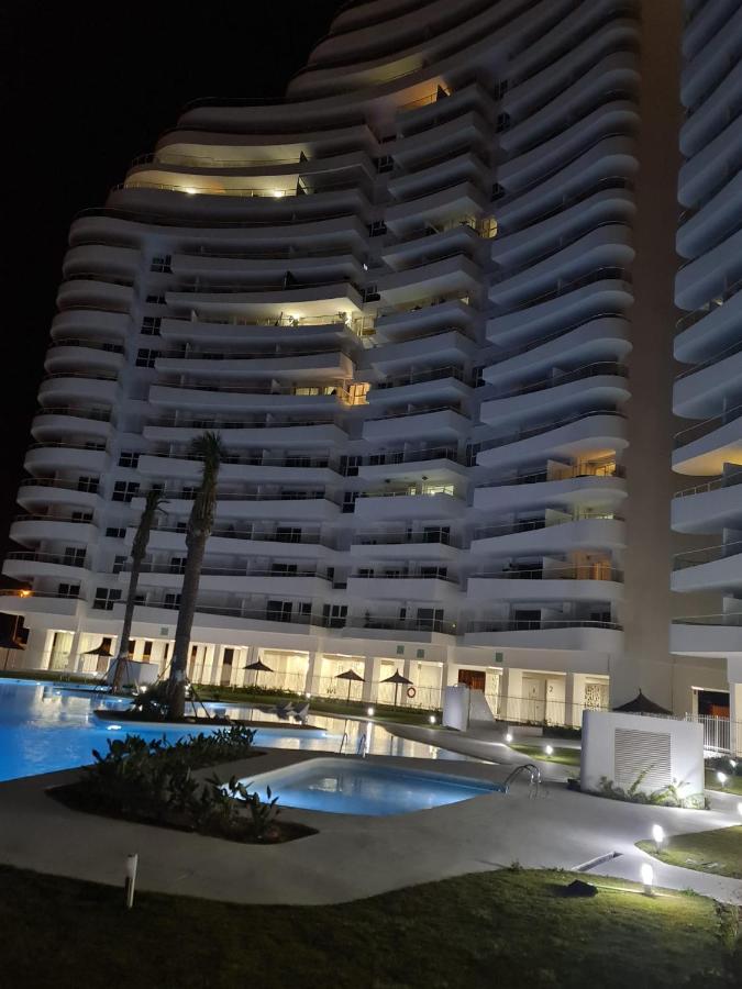 Exceptional Apartment in Gran Canet 9th floor with sea view and private garage - B&B