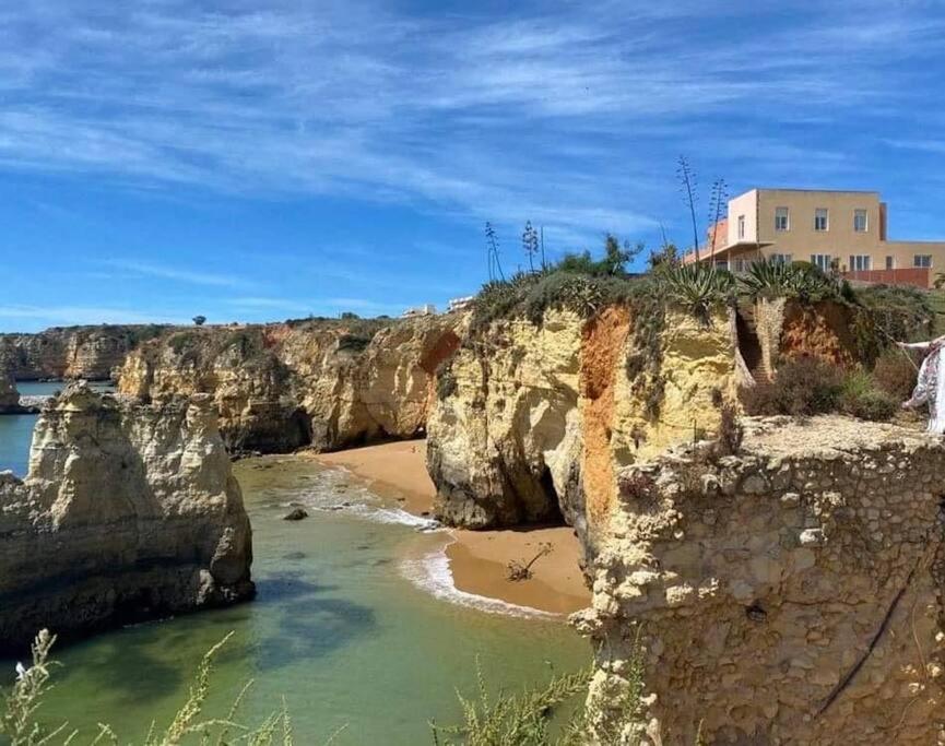 DUPLEX COM VISTA MAR e SOLARIO PRIVATIVO T2 - B&B