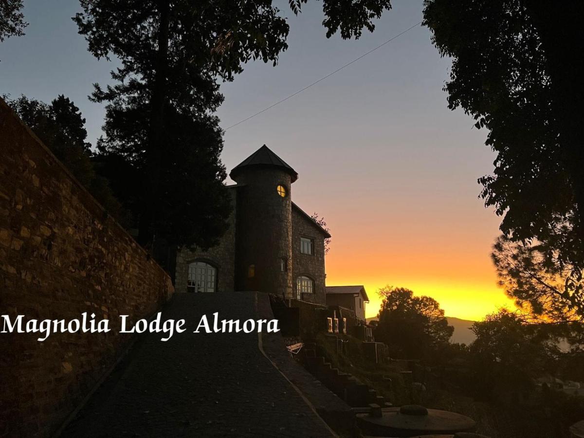 B&B Almora - Magnolia Lodge & Spa - Bed and Breakfast Almora